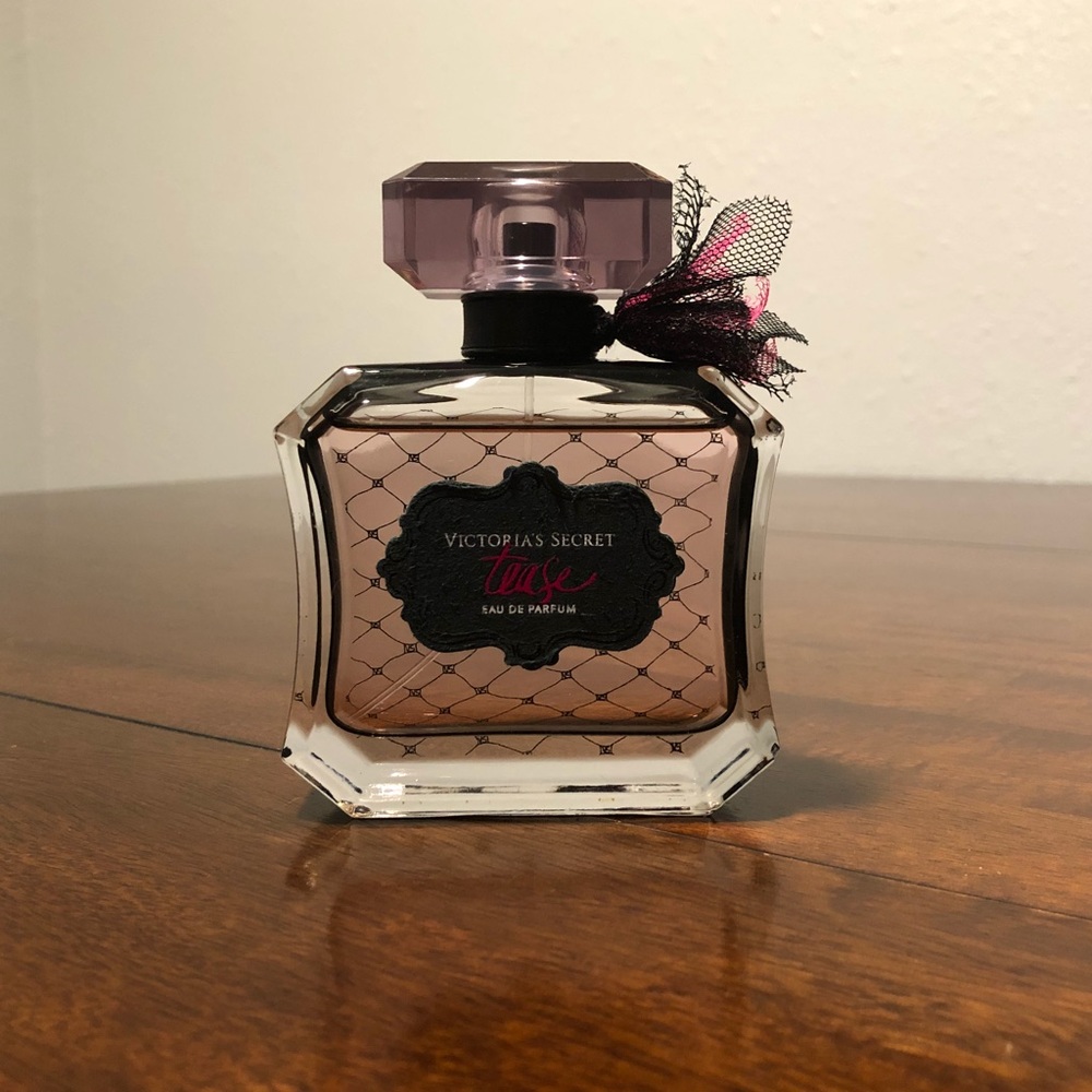 Victoria Secrets Tease